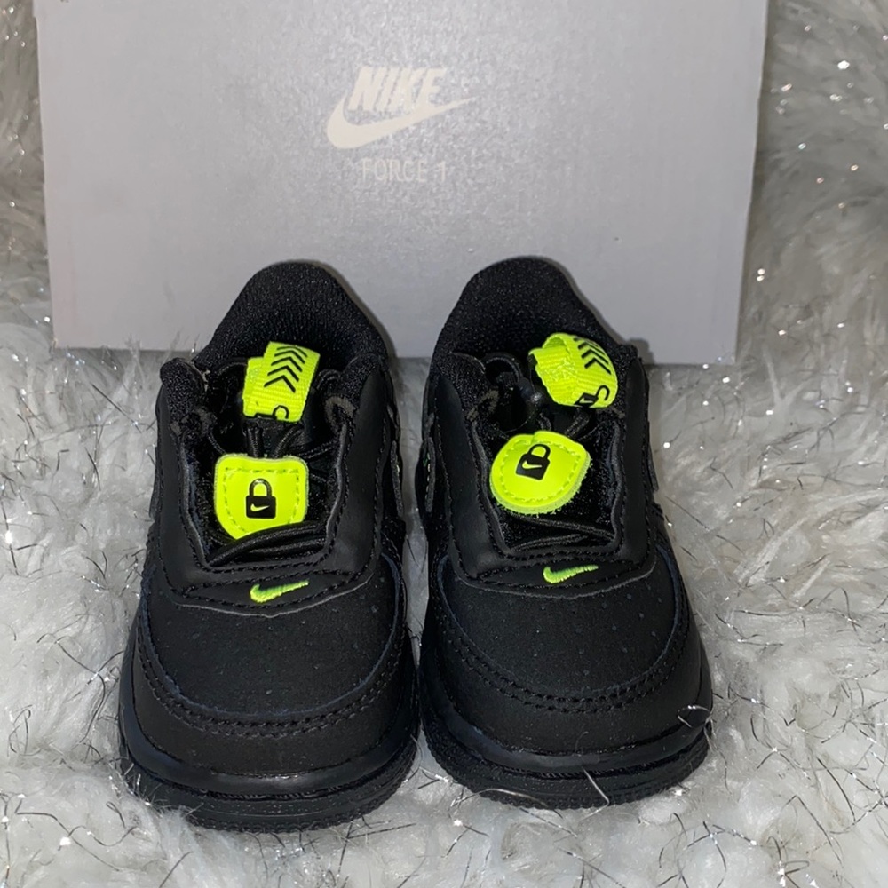 Nike Force 1 baby shoe